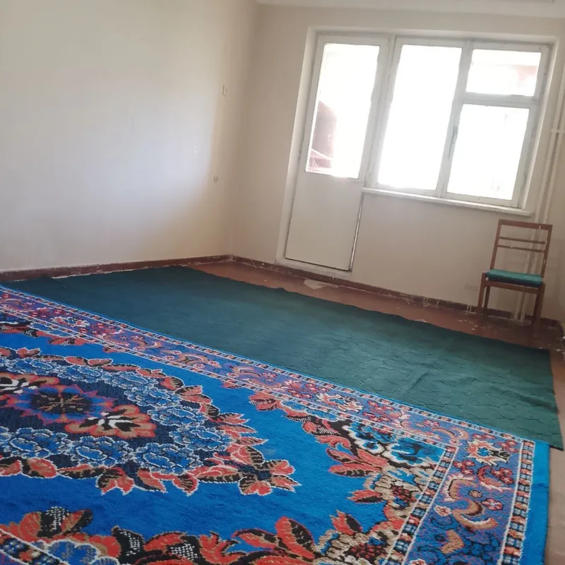 Ijaraga beriladi oylaga Paxtazorda 2 xonali 3 etajda 4 etajka doʻm