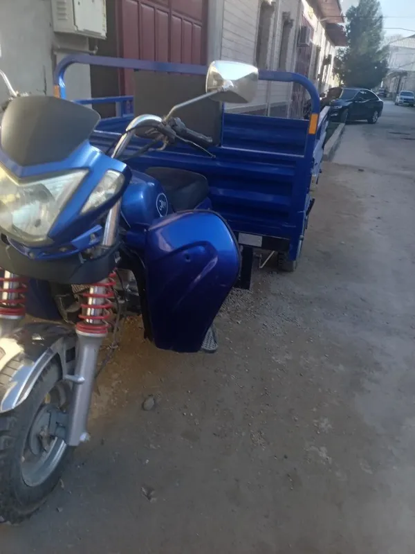 ELDOSH motosikl sotilad