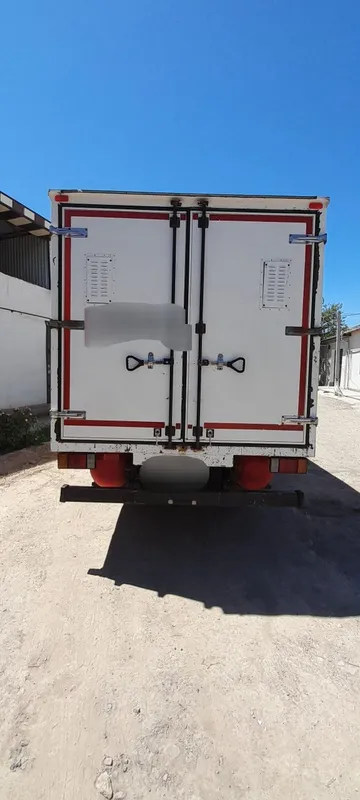 Isuzu sotiladi 2020 yil 1 Isuzu sotiladi 2020 yil 1