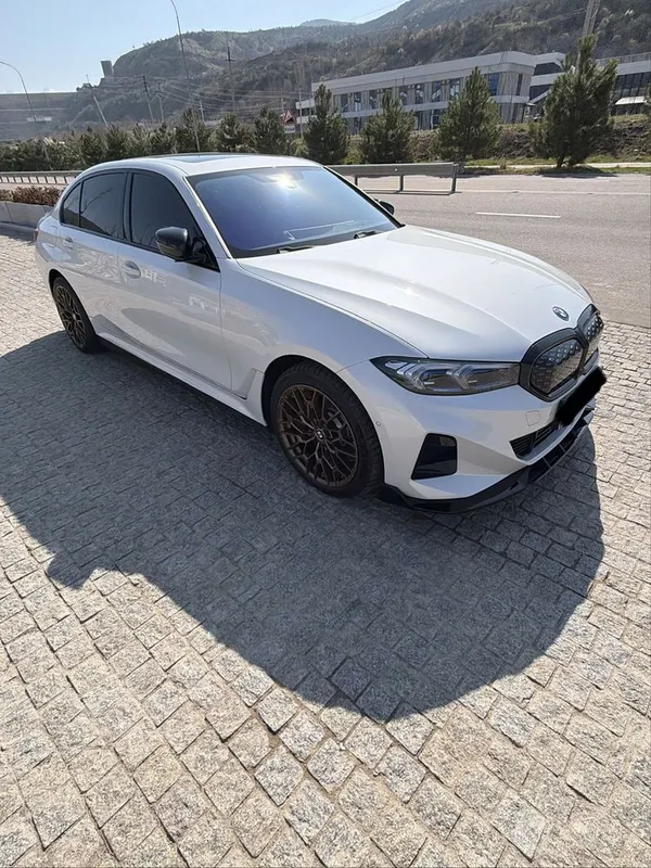 BMW i3 eDrive 40L Night Sport 2 BMW i3 eDrive 40L Night Sport 2