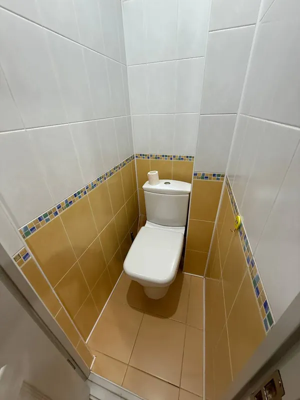 Продаётся 3-комнатная квартира (77-серия), 70 м², 3/4, Мирзо-Улугбекский район 9