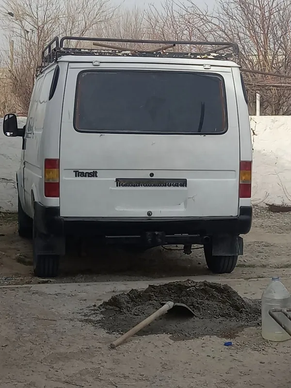 Ford transit 1998 yil remontdan chiqqan mator korobka qilingan mashina — фото 3