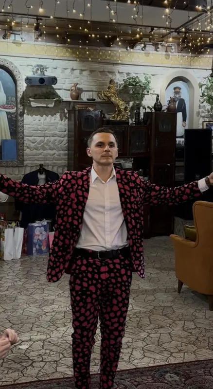 Ведущий мероприятий 4