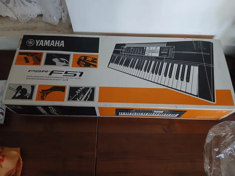 синтэзатор YAMAHA F51 — фото 1