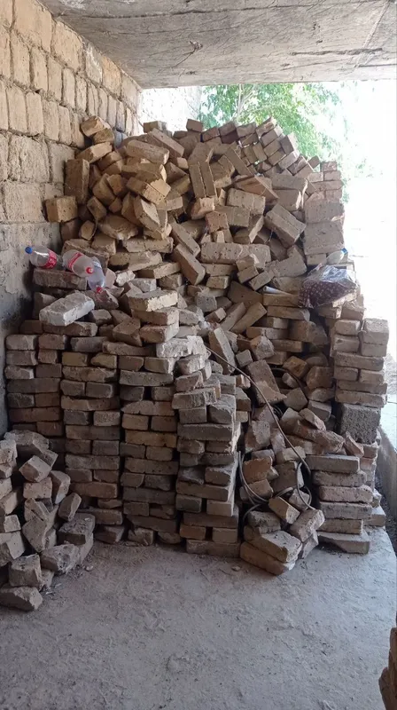 G'isht yaxshi holatda 700 sum 3