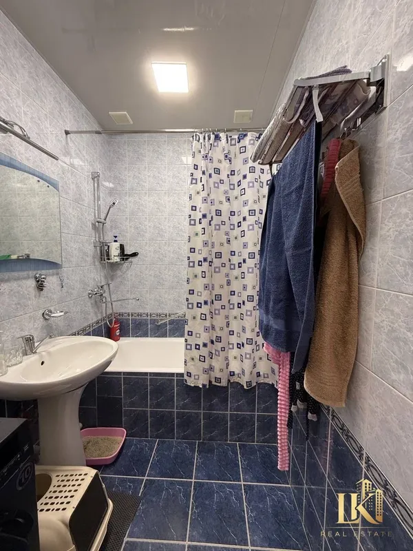 Продаётся 4-комнатная квартира, 72 м², Яшнабадский район (ориентир: японское посольство) 8