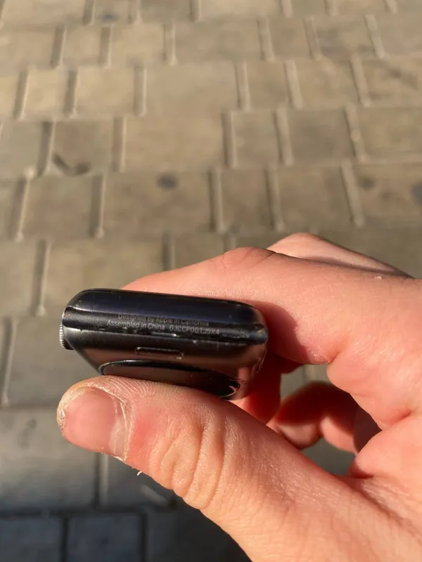 apple watch series 3 42mm 4