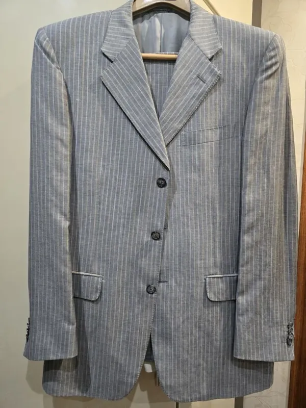 Костюм мужской, в отличном состоянии, Corneliani, Italy, оригинал 1