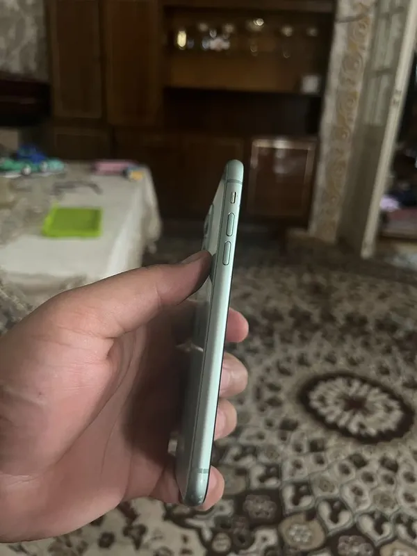 Iphone 11 amerikanskiy imelka utgan aybi yuq zavod holatda — фото 3