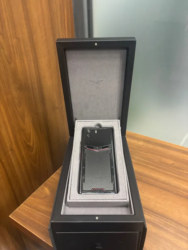 METAVERTU Basic Carbon Texture BES Fee- V1U1/512GB — фото 1