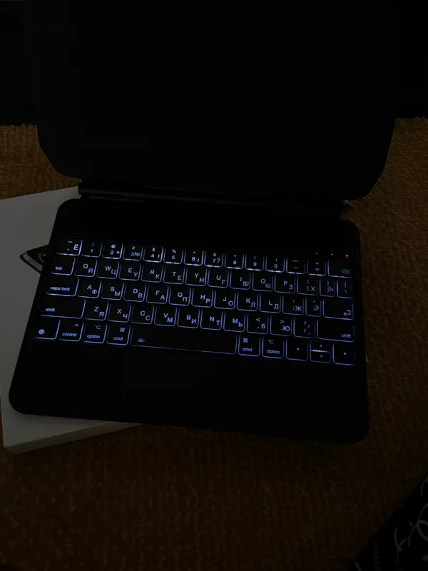 Ipad A16 keyboard 50$ — фото 2 Ipad A16 keyboard 50$ — фото 2