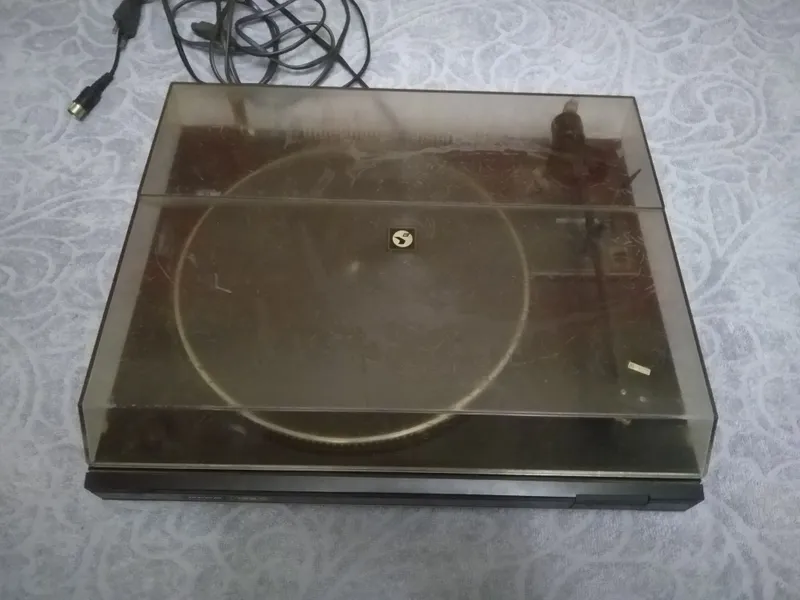 Vega 122s vinil pleyer. 2