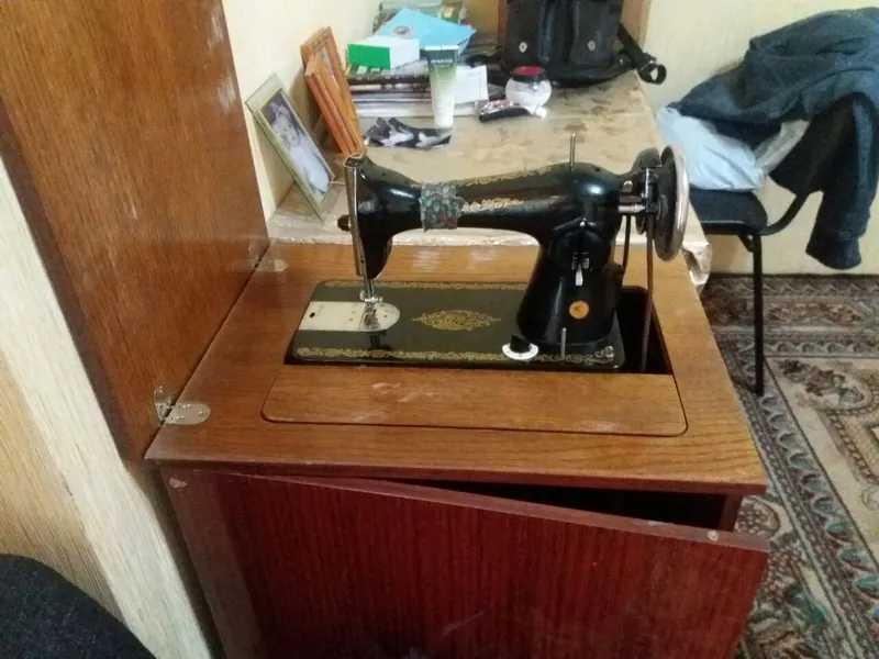 oyoq tikish mashinasi