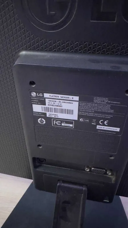 Мониторы 19"–20" на запчасти или для ремонта 5