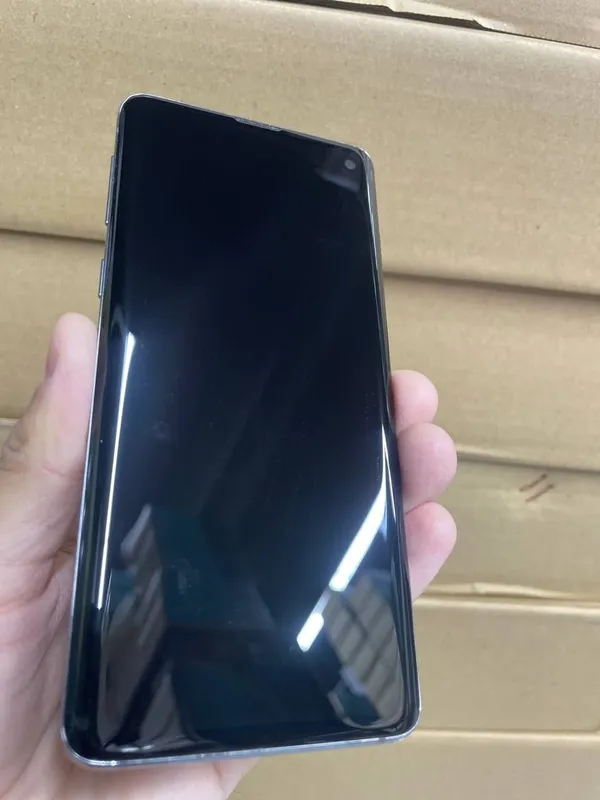 Samsung S10 разборка. Оригинальный LCD-экран 1