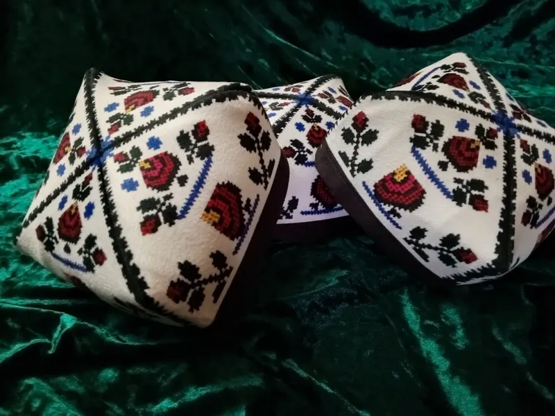 Ayollar do‘ppilari, tyubeteykalar, iroki Ayollar do‘ppilari, tyubeteykalar, iroki