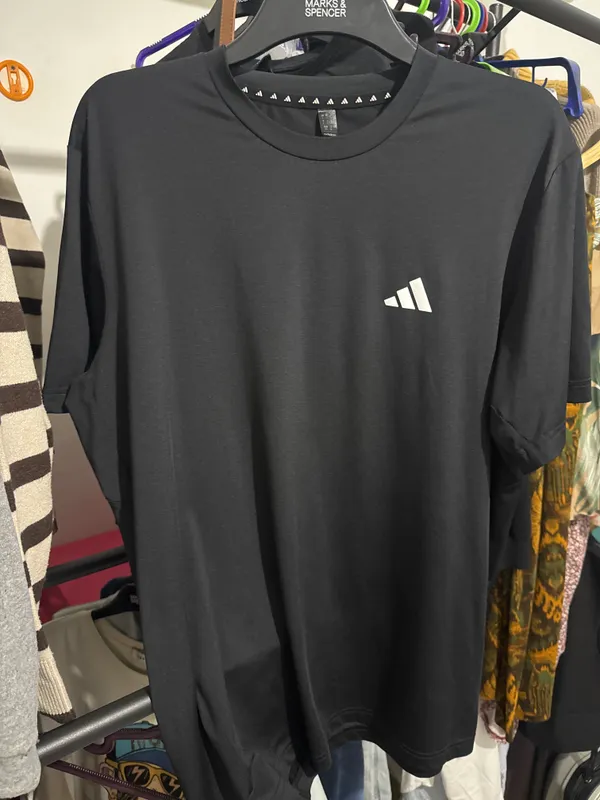 Adidas футболка — фото 1
