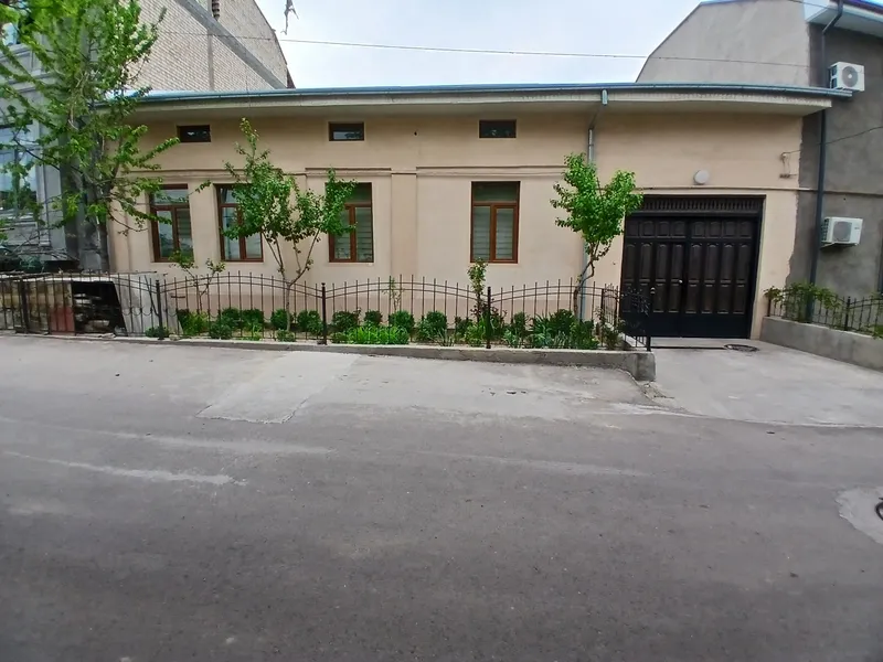 Uy hovli (участка)