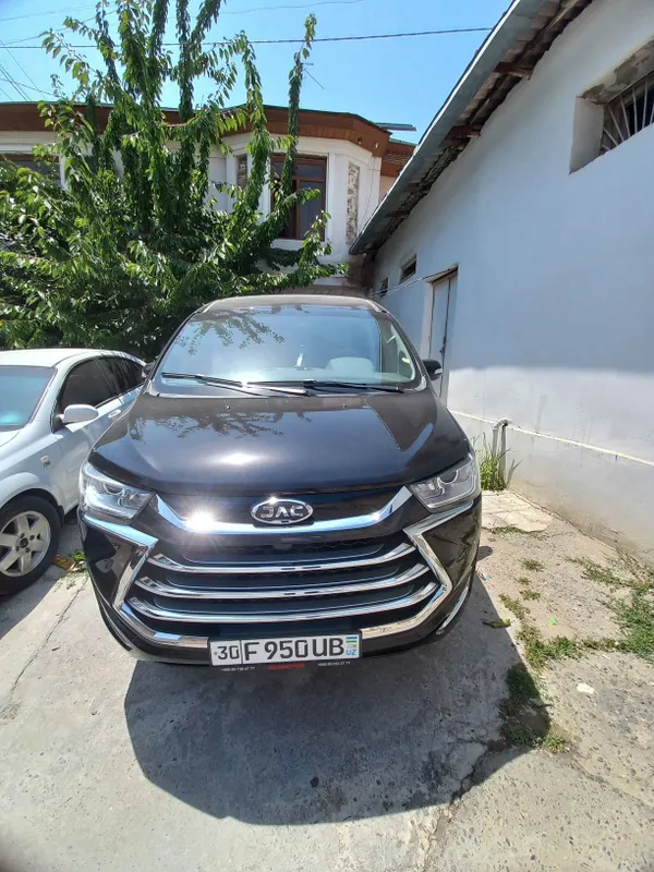 Jac M4 Miniven Минивен 1 Jac M4 Miniven Минивен 1