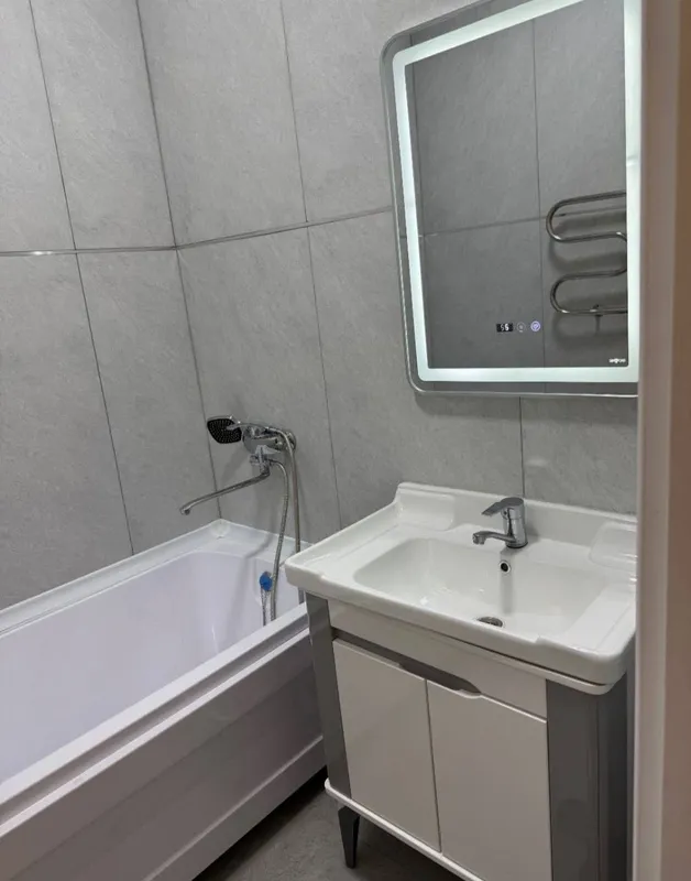 Продажа квартиры — фото 8