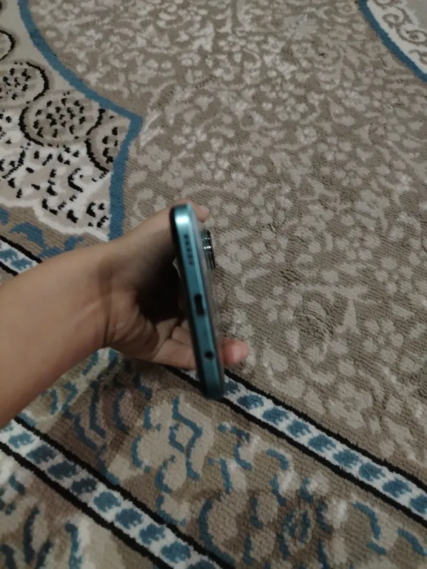 Honor x7b srochno sotildi iltimos pul zarur