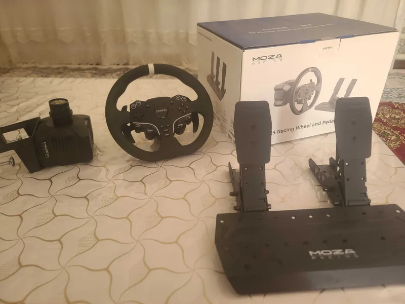 Moza r3 Racing wheel — фото 2