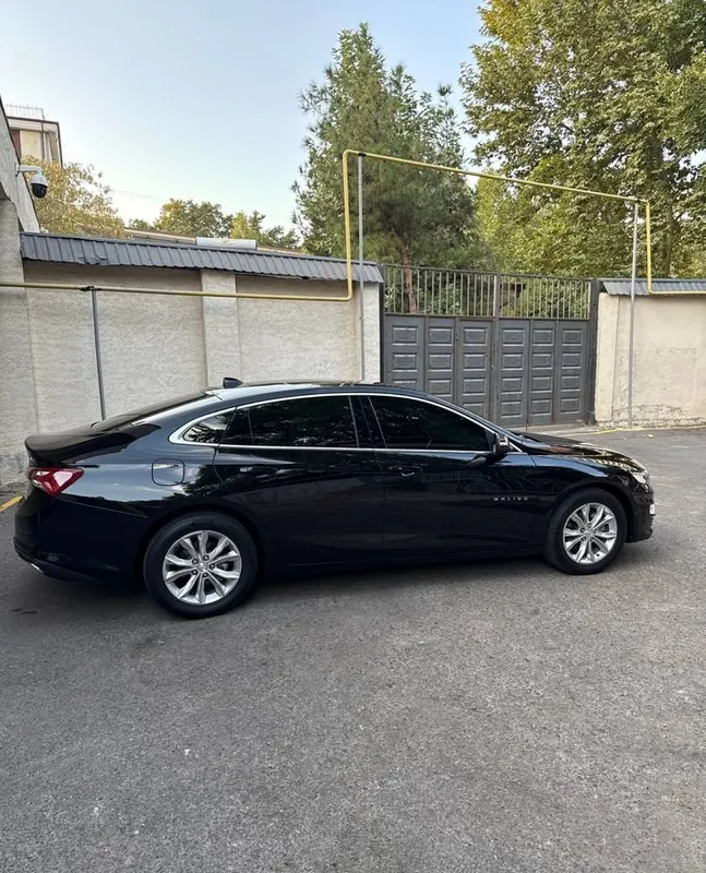 Malibu 2 Premier 4 Malibu 2 Premier 4