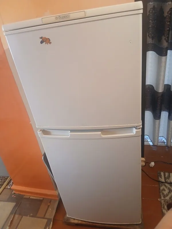Muzlatgich tez va arzon sotiladi holati zo'r 2 Muzlatgich tez va arzon sotiladi holati zo'r 2