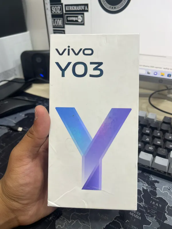 Vivo Y03 4