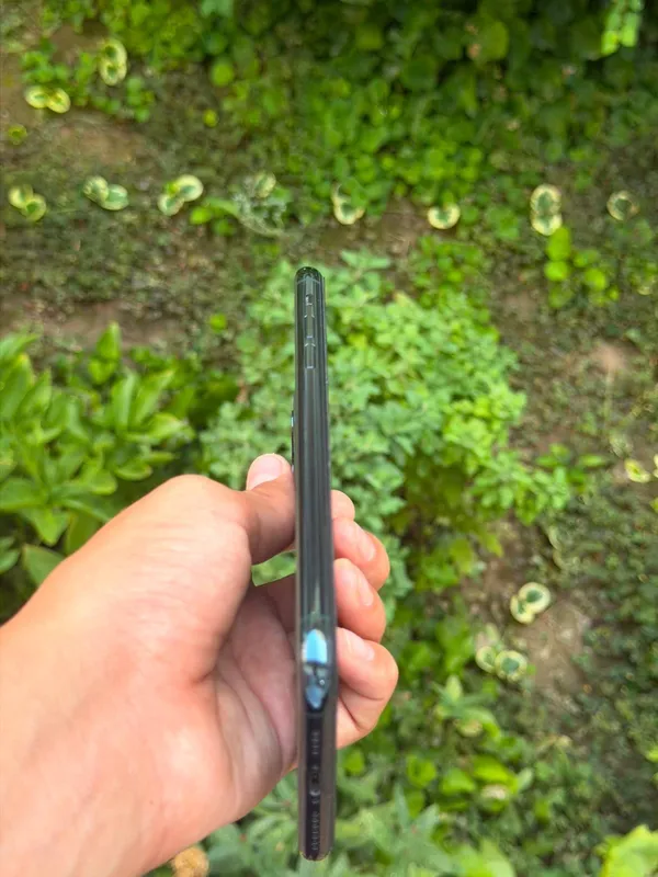 Iphone 11pro max 4