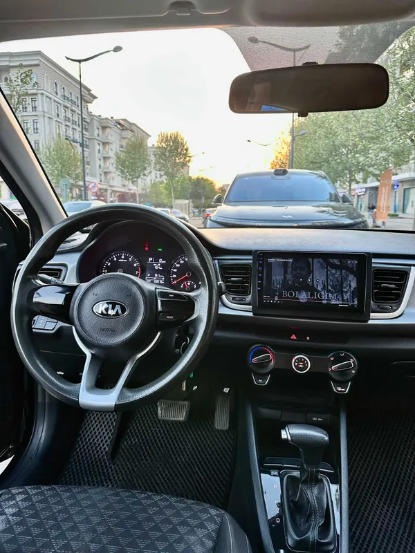 Продается Kia Rio 2018г, цвет Темно-Серый (Dark Grey) — фото 5