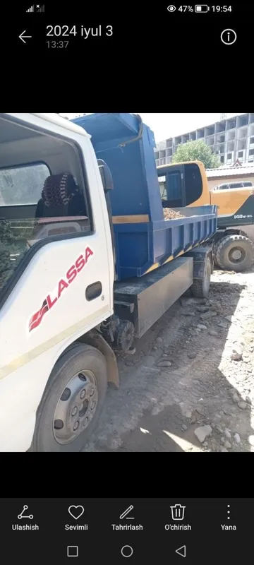 Isuzu sotiladi srochni 1 Isuzu sotiladi srochni 1
