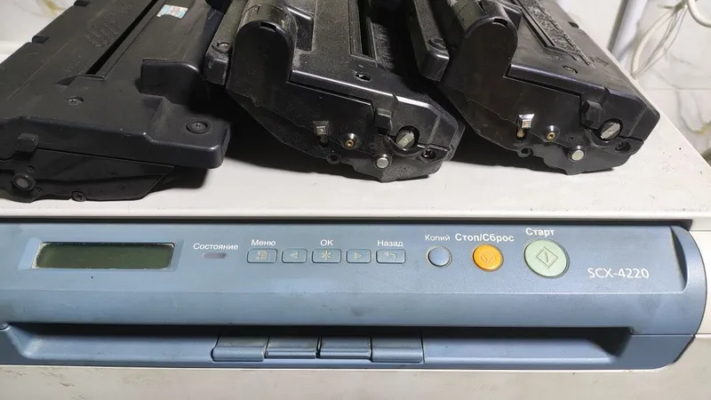 Samsung SCX-4220 2 Samsung SCX-4220 2