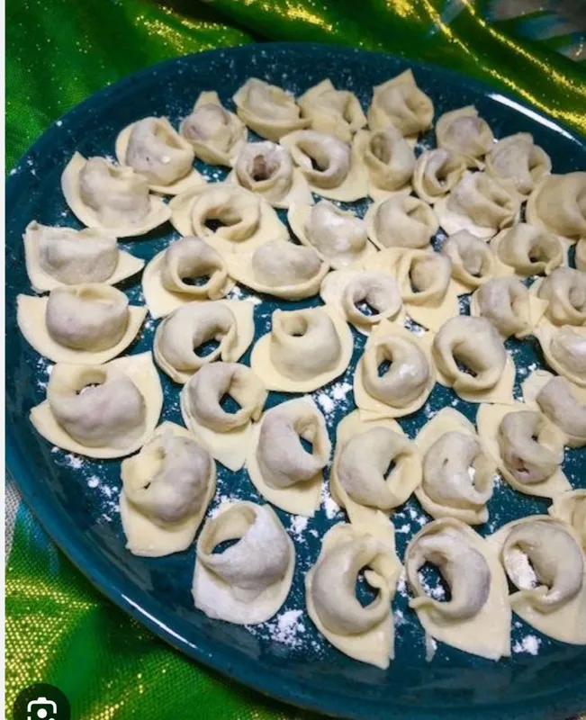 Chuchvara  90 ming som 1 kg mi manti somsa xamiri