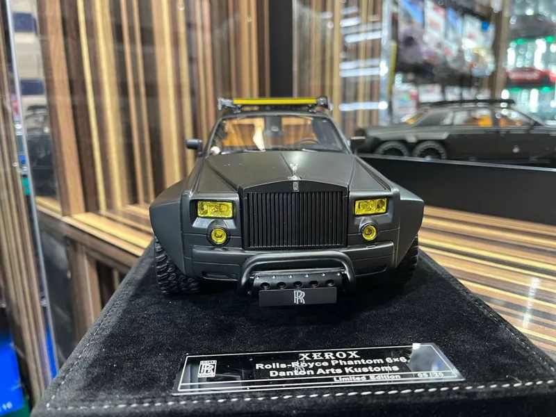 1:18 Rolls Royce Phantom 6x6 kolleksion model 1