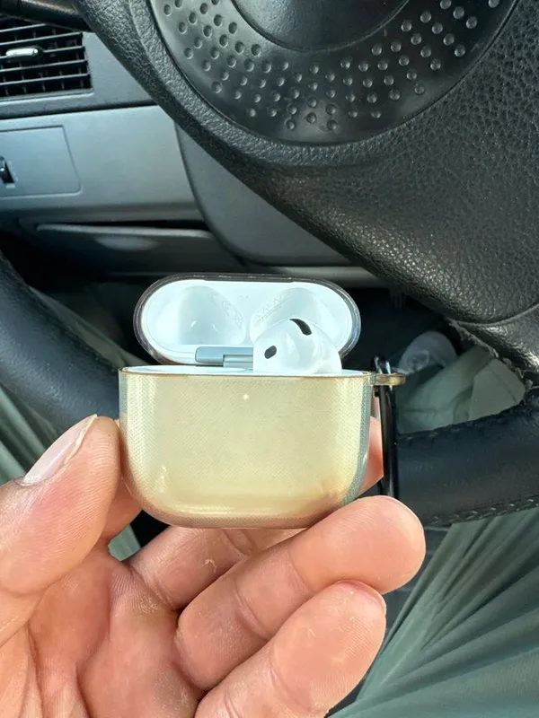 Airpods 4 anc original Airpods 4 anc original