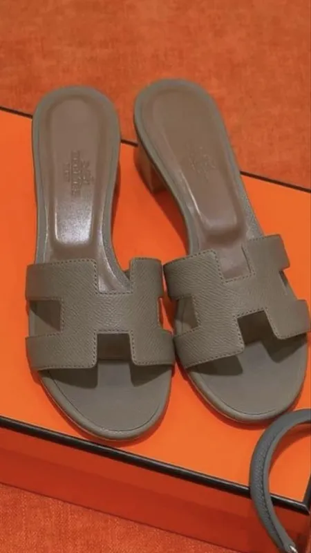 Hermes тапочки 37 Lux