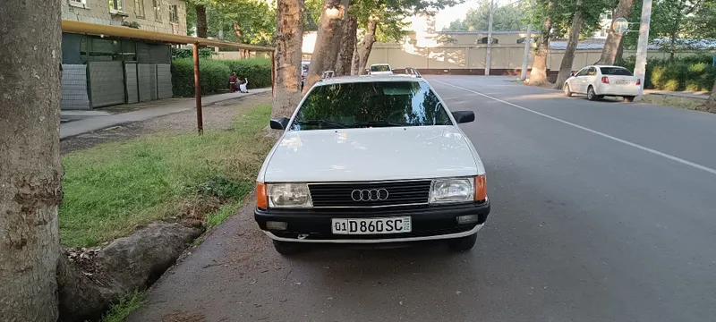 Продам Ауди 100 с3 Авант в кузове универсал.