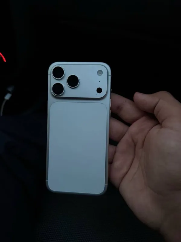 iPhone 17 pro max