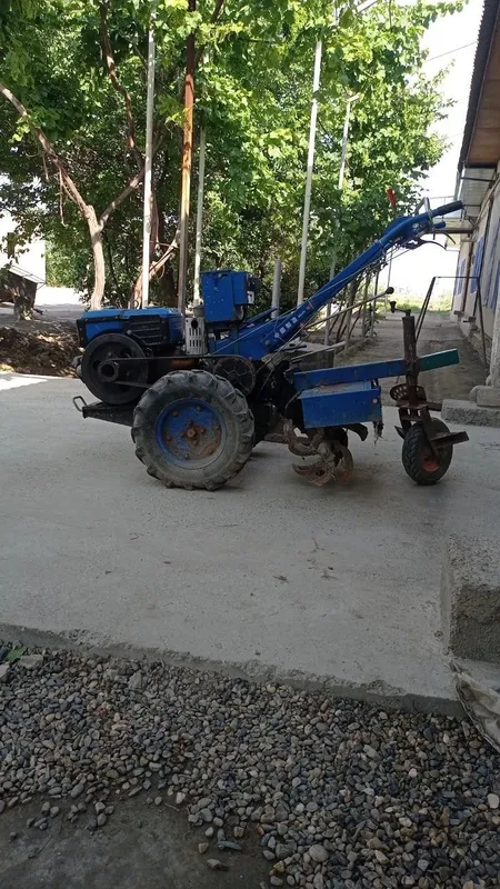 Mototraktor sotiladi 4