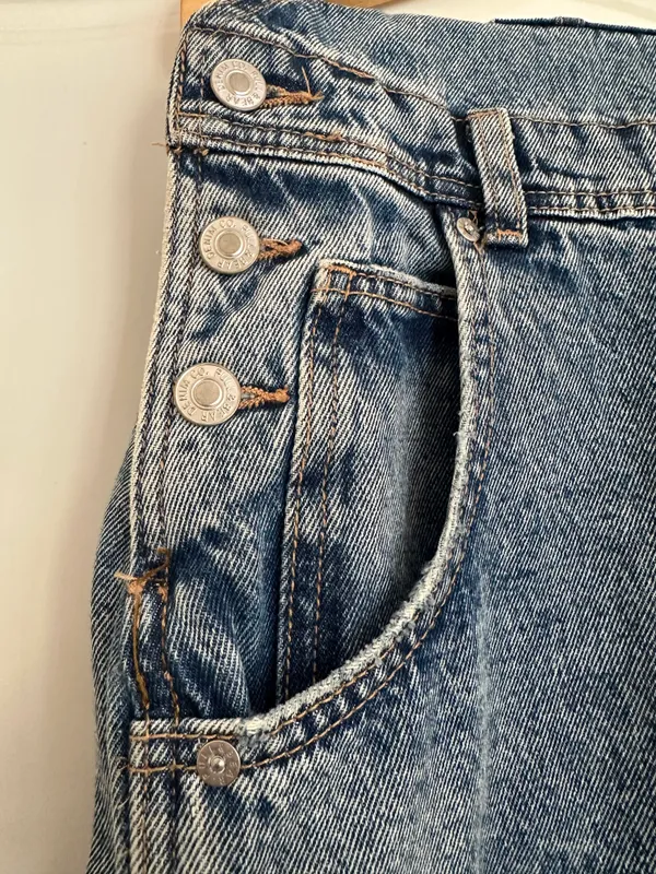 Женский джинсовый комбинезон от бренда Pull&Bear 7 Женский джинсовый комбинезон от бренда Pull&Bear 7
