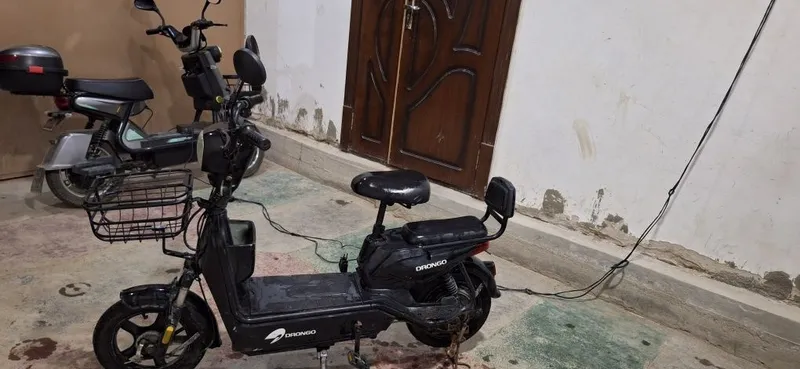Skuter drongo sotiladi 2