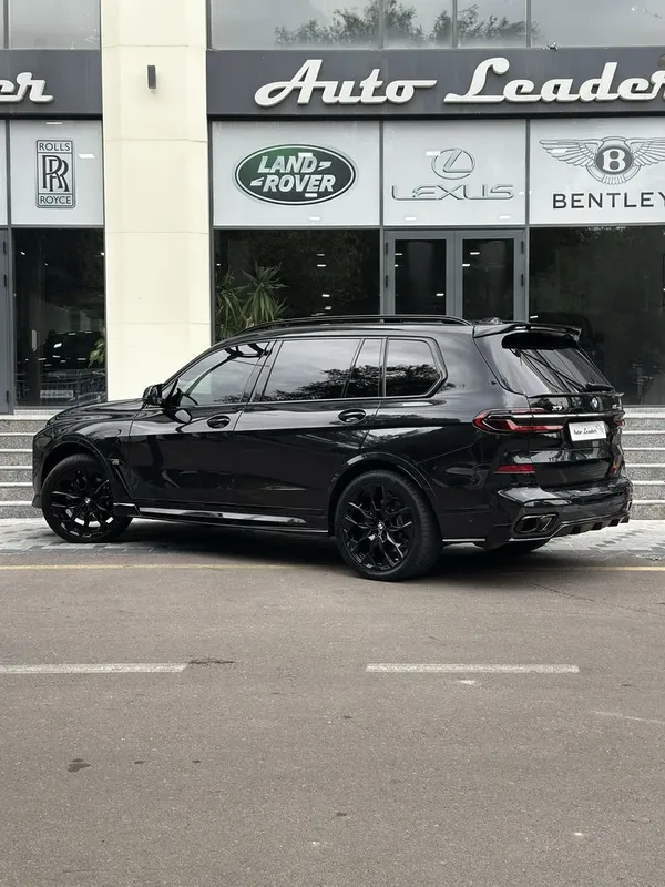 BMW X7 40i xDrive — фото 6