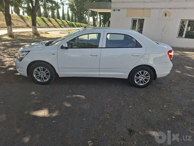 Chevrolet Cobalt LTZ avtomobili. 1 Chevrolet Cobalt LTZ avtomobili. 1
