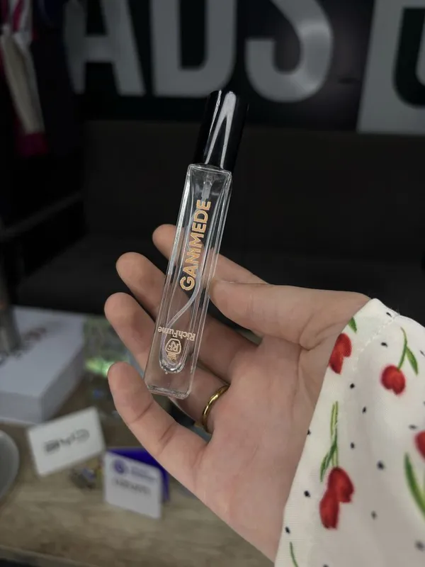 Uv dtf shaffof nakleykalar 1 metri 280.000 — фото 2