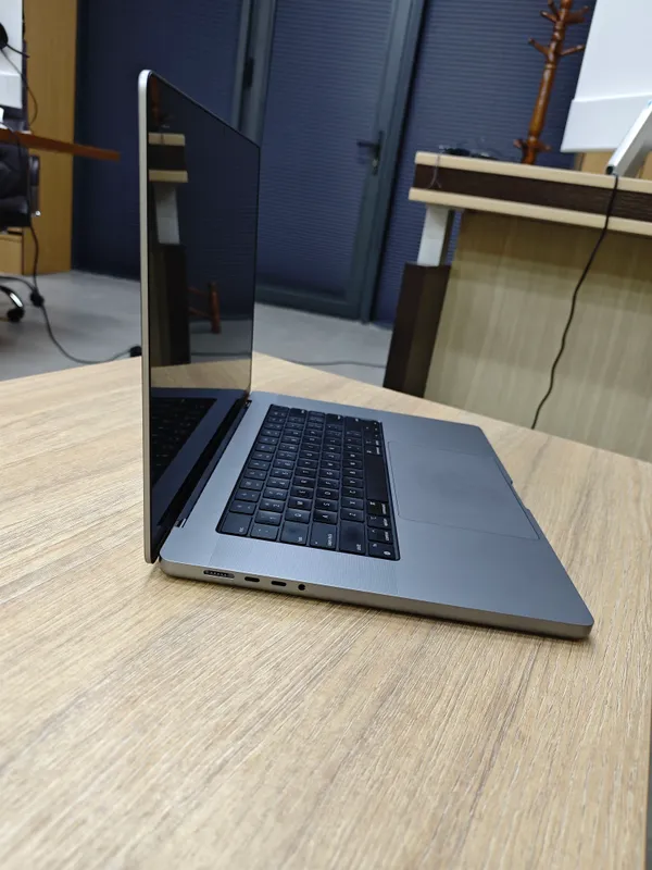 Macbook pro M1 pro (16in) — фото 2
