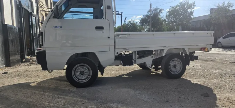 Labo satiladi...