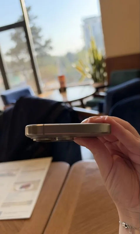 Iphone 15 pro, натуральный титан 6