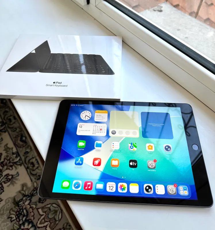 iPad 9 Gray 64GB +Smart Keyboard — фото 1 iPad 9 Gray 64GB +Smart Keyboard — фото 1