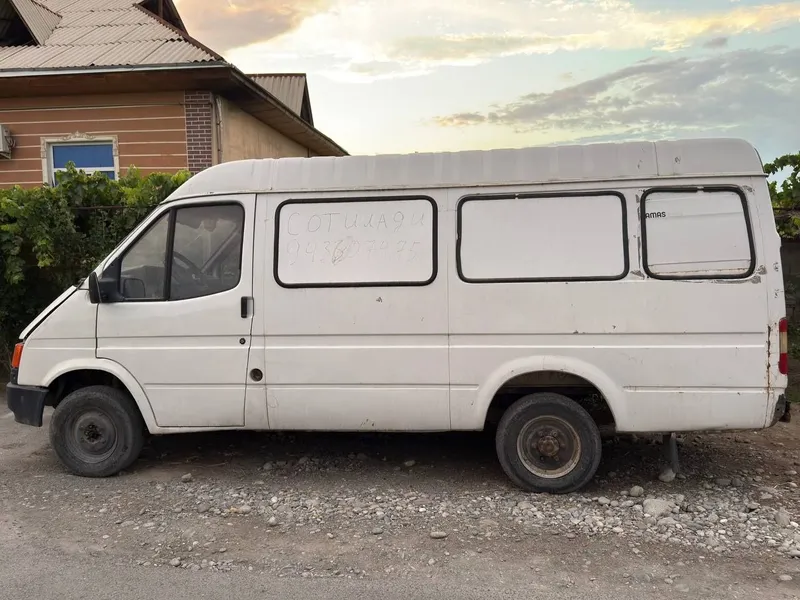 Ford 1989 yil Salarkada Balonlari Yangi Saloni zo'r xolada Izatermiz 2 Ford 1989 yil Salarkada Balonlari Yangi Saloni zo'r xolada Izatermiz 2